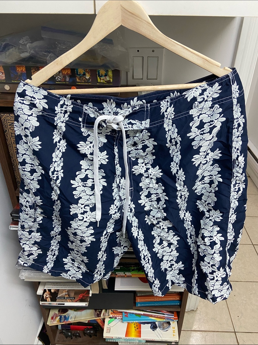 Vintage Turnpoint Sports Navy Floral Men's Swim Board Shorts with White Print